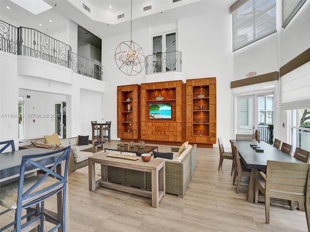 3245 NE 184th St 13305, Aventura, FL 33160