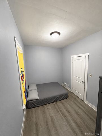 8322 S Burnham Avenue, Chicago, IL 60617