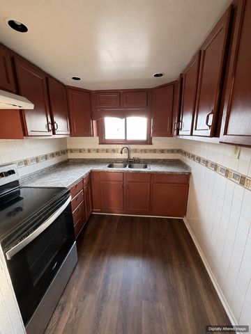 8322 S Burnham Avenue, Chicago, IL 60617