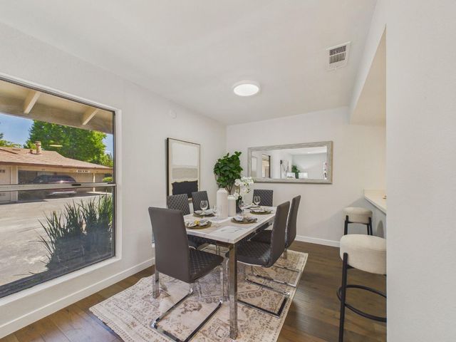 215 Red Oak Drive G, Sunnyvale, CA 94086