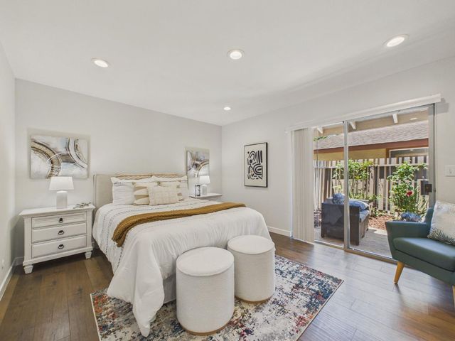 215 Red Oak Drive G, Sunnyvale, CA 94086