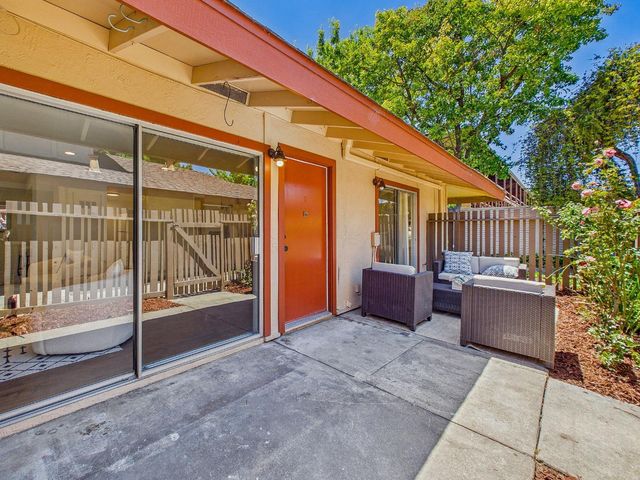 215 Red Oak Drive G, Sunnyvale, CA 94086