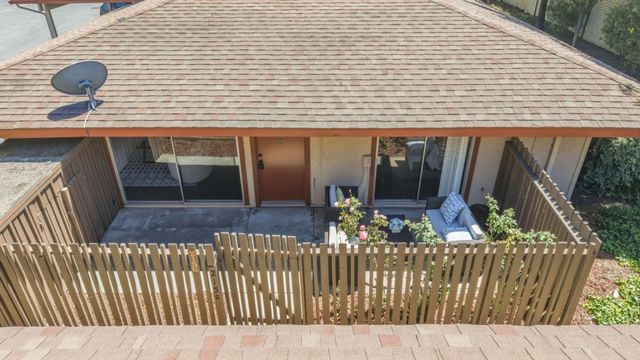 215 Red Oak Drive G, Sunnyvale, CA 94086