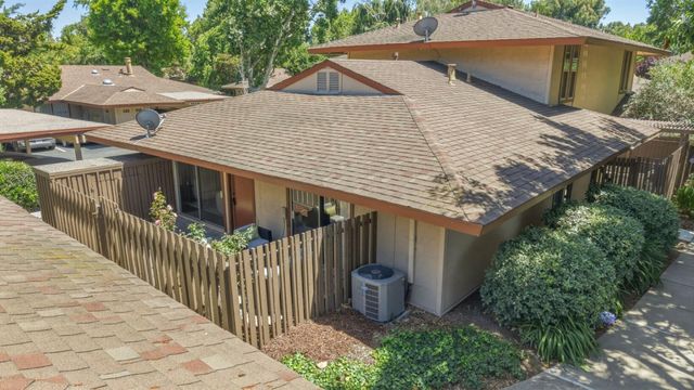 215 Red Oak Drive G, Sunnyvale, CA 94086