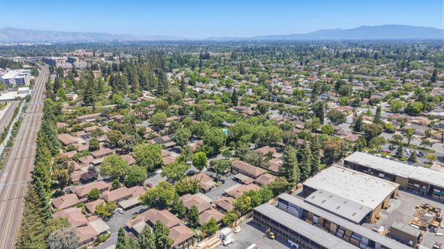 215 Red Oak Drive G, Sunnyvale, CA 94086