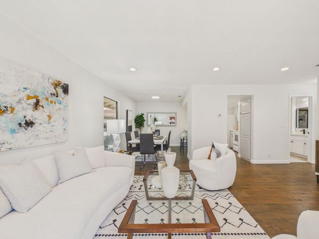 215 Red Oak Drive G, Sunnyvale, CA 94086