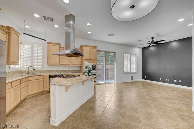 327 Hollins Hall Street, Las Vegas, NV 89145