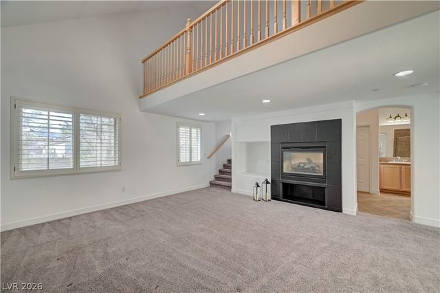 327 Hollins Hall Street, Las Vegas, NV 89145