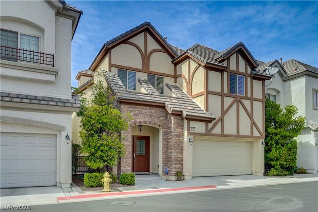 327 Hollins Hall Street, Las Vegas, NV 89145