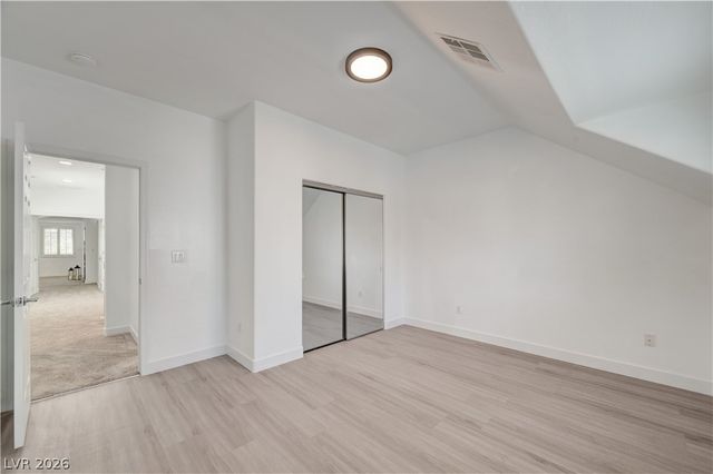 327 Hollins Hall Street, Las Vegas, NV 89145