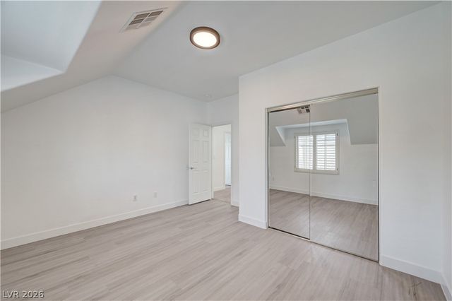 327 Hollins Hall Street, Las Vegas, NV 89145