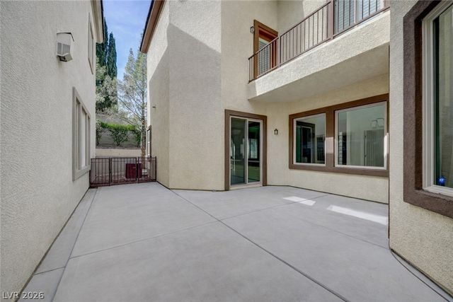 327 Hollins Hall Street, Las Vegas, NV 89145