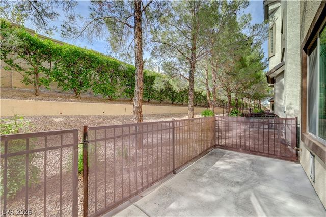 327 Hollins Hall Street, Las Vegas, NV 89145