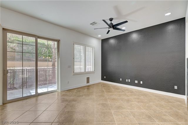 327 Hollins Hall Street, Las Vegas, NV 89145