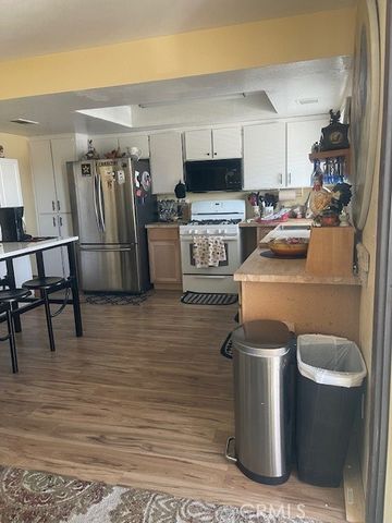 13395 Driftwood Drive, Victorville, CA 92395