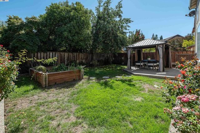 2141 Bent Creek Dr, San Ramon, CA 94582