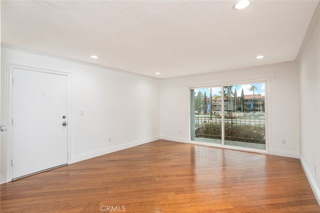 21662 Brookhurst C, Huntington Beach, CA 92646