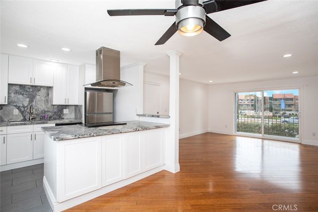 21662 Brookhurst C, Huntington Beach, CA 92646