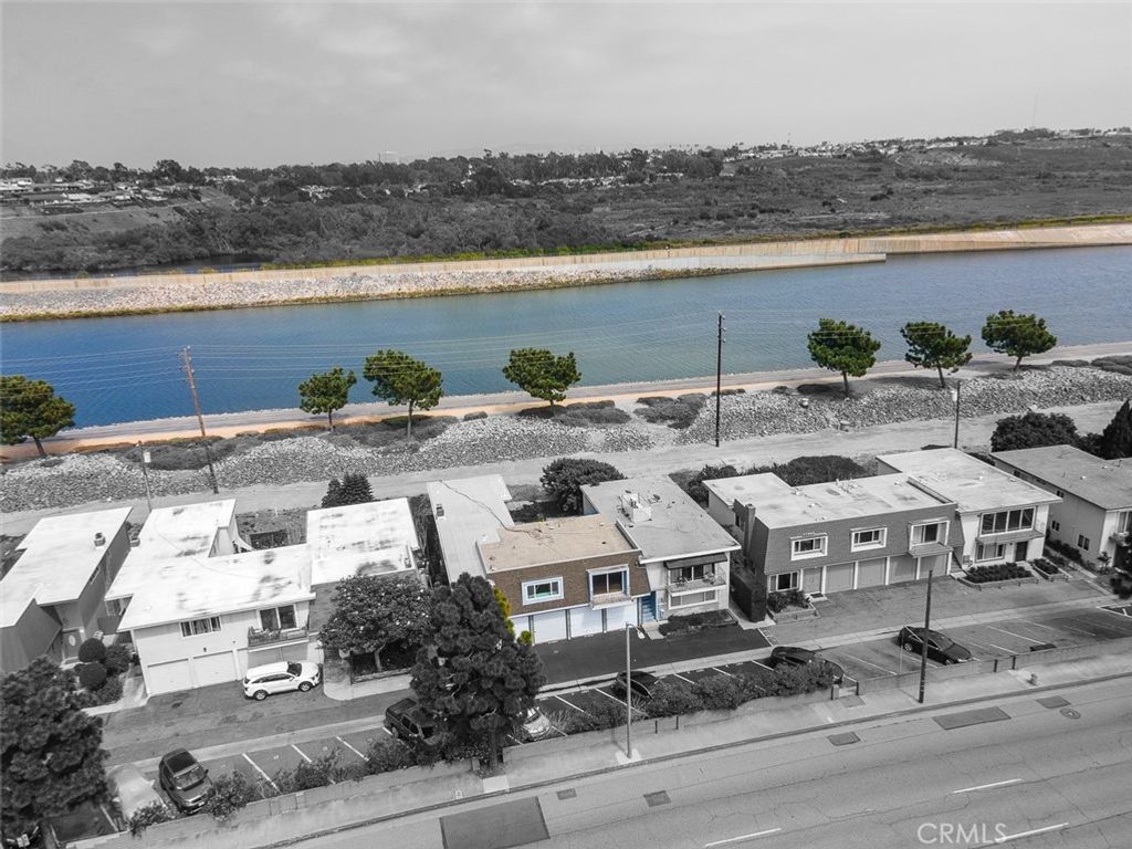 21662 Brookhurst C, Huntington Beach, CA 92646