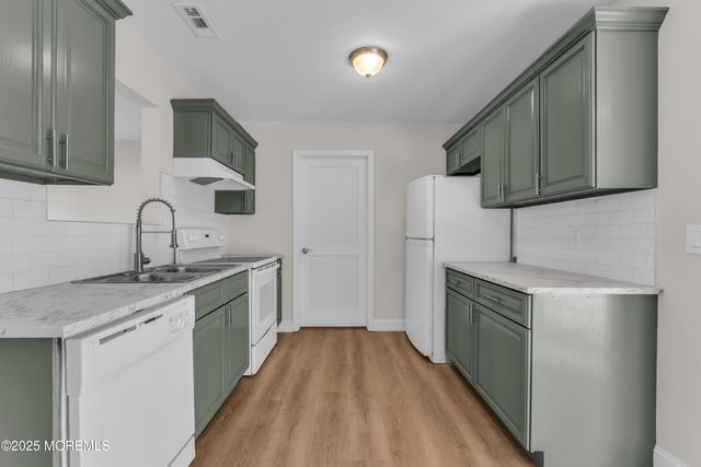 64 Georgetown Boulevard, Barnegat, NJ 08005