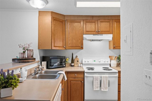 336 N Grant Street 405, Denver, CO 80203