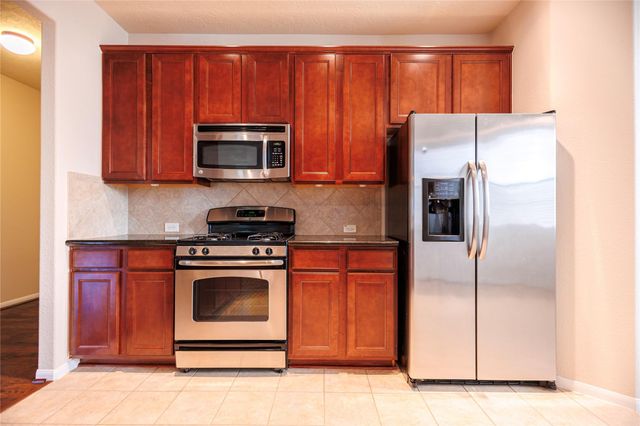 2918 Lake Villa Drive, Missouri City, TX 77459