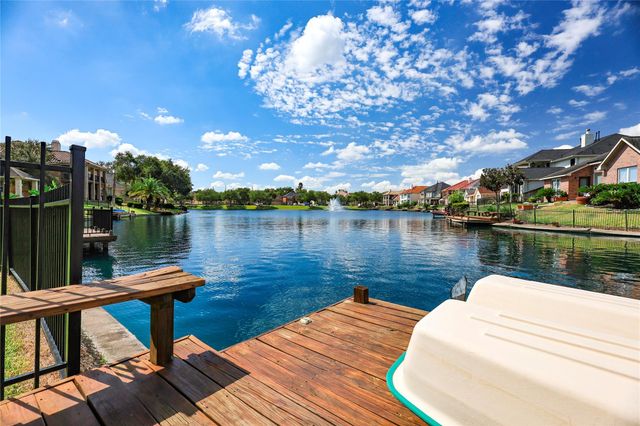 2918 Lake Villa Drive, Missouri City, TX 77459