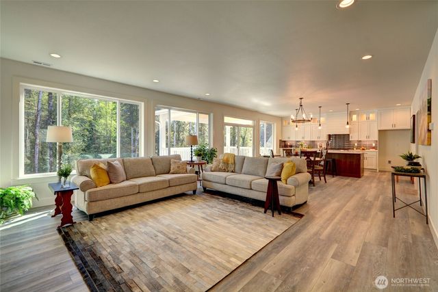 2413 197th Street NE, Arlington, WA 98223