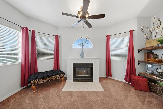 527 S Ohio Avenue, La Porte, TX 77571