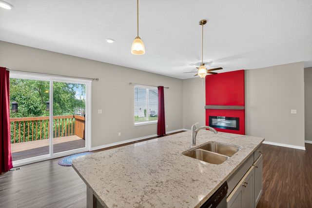 134 SE Willow Run Lane, Ankeny, IA 50021