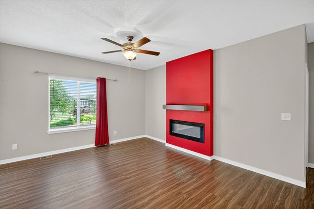 134 SE Willow Run Lane, Ankeny, IA 50021
