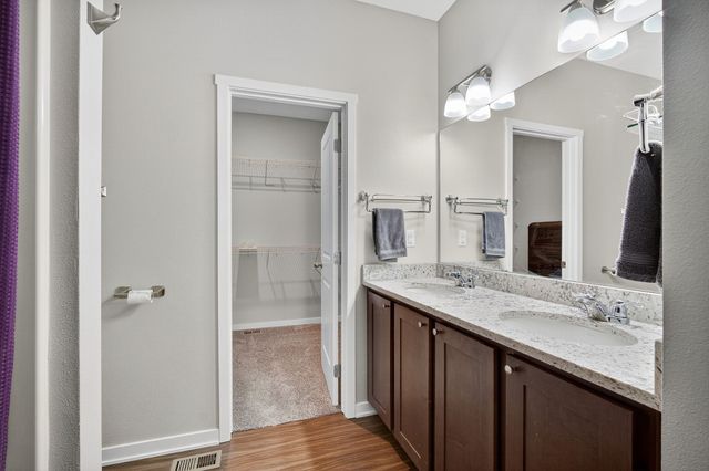 134 SE Willow Run Lane, Ankeny, IA 50021