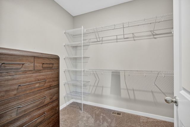 134 SE Willow Run Lane, Ankeny, IA 50021