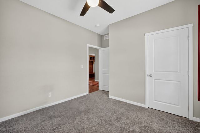 134 SE Willow Run Lane, Ankeny, IA 50021