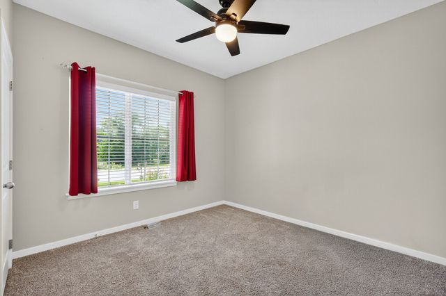 134 SE Willow Run Lane, Ankeny, IA 50021