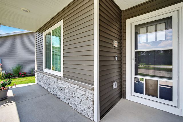 134 SE Willow Run Lane, Ankeny, IA 50021