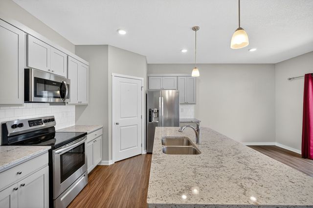 134 SE Willow Run Lane, Ankeny, IA 50021