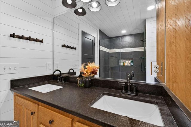 54 Barbs Way, Mineral Bluff, GA 30559