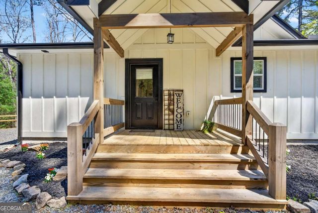 54 Barbs Way, Mineral Bluff, GA 30559