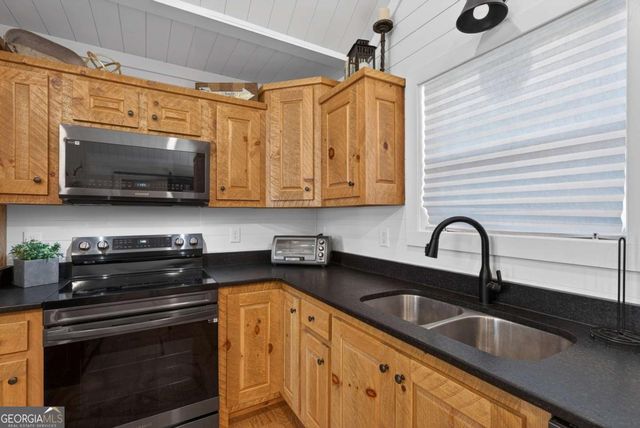 54 Barbs Way, Mineral Bluff, GA 30559