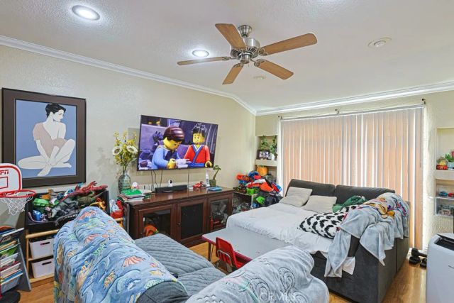 103 W 51st, Long Beach, CA 90805