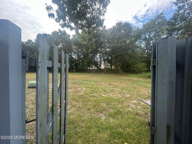38 Coventry Court, Brick, NJ 08724