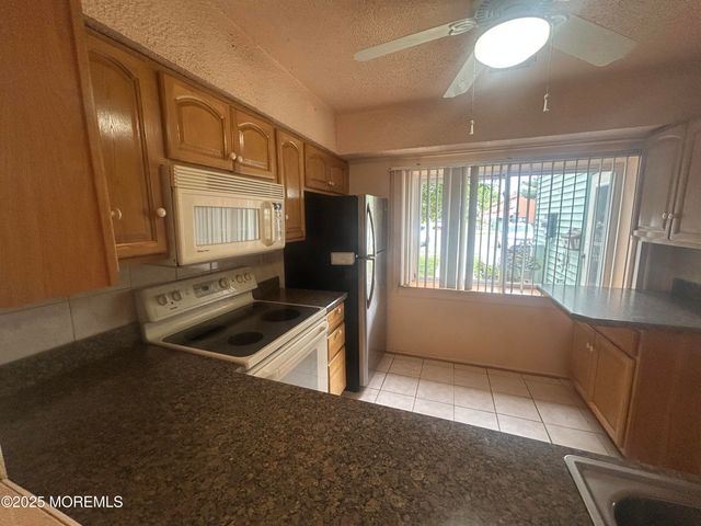 38 Coventry Court, Brick, NJ 08724