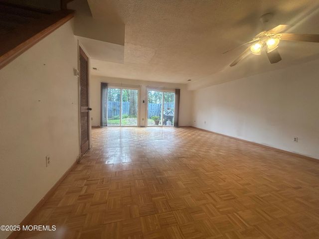 38 Coventry Court, Brick, NJ 08724