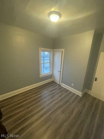 407 E 147th Street, Cleveland, OH 44110