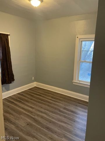 407 E 147th Street, Cleveland, OH 44110