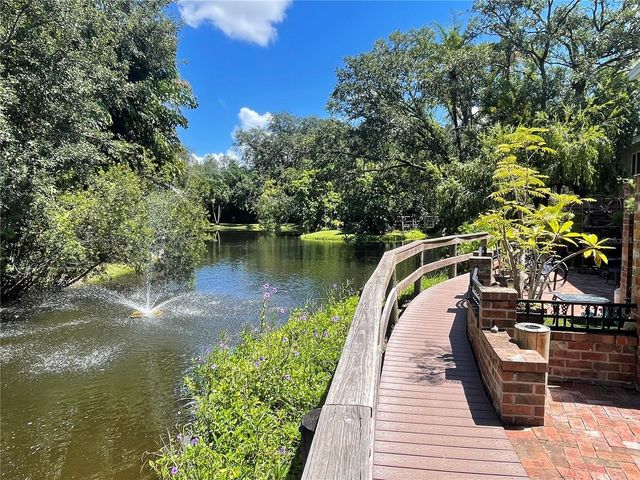 2927 W GANDY BOULEVARD, Tampa, FL 33611