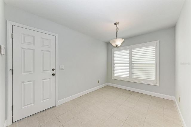 2927 W GANDY BOULEVARD, Tampa, FL 33611