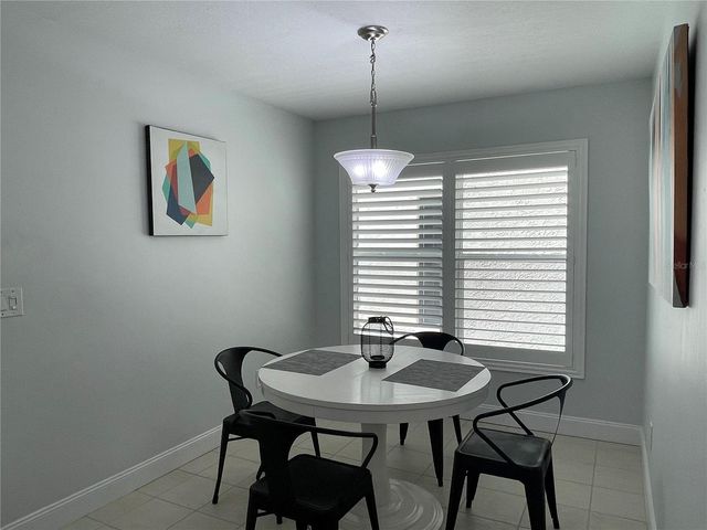 2927 W GANDY BOULEVARD, Tampa, FL 33611