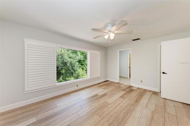 2927 W GANDY BOULEVARD, Tampa, FL 33611